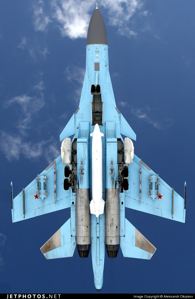 Су - 34 снизу.jpg